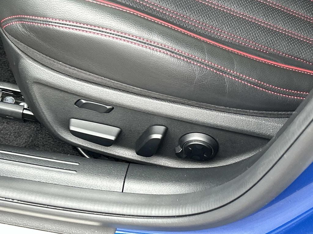 2025 Genesis G70 3.3T Sport Advanced