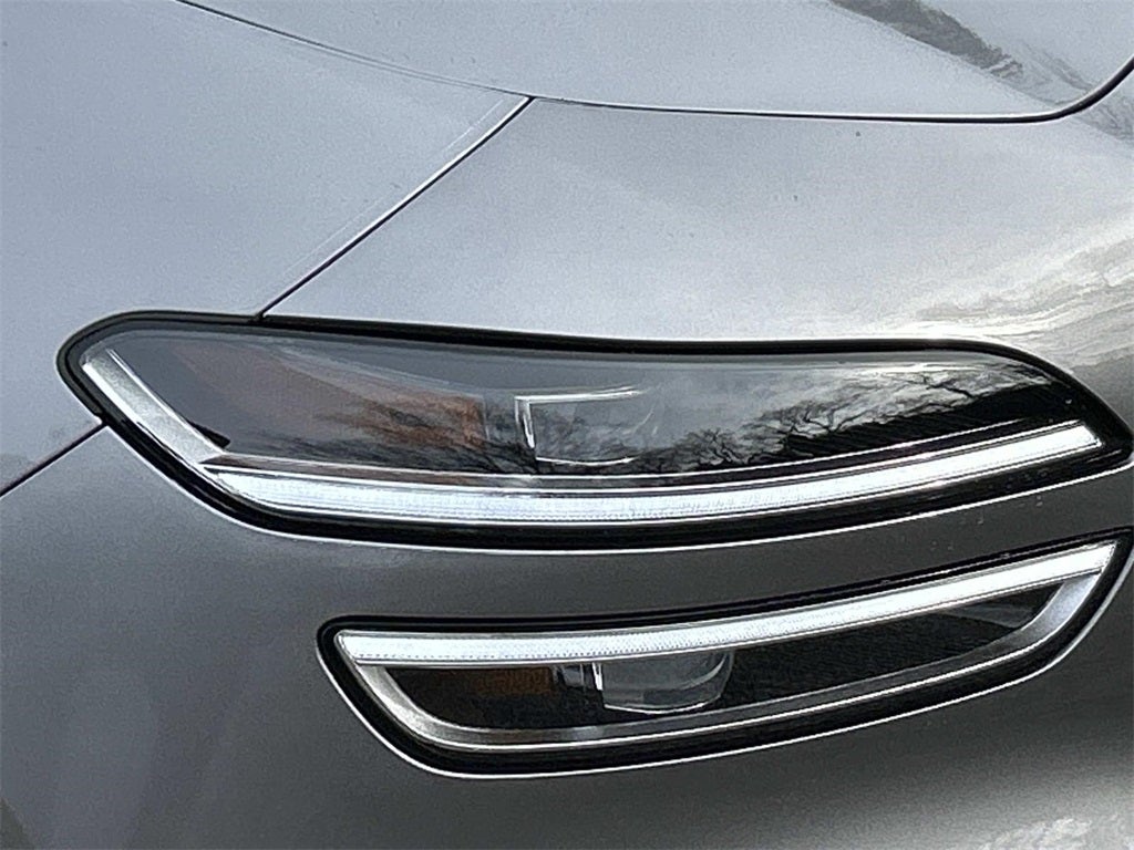 2025 Genesis G70 3.3T Sport Advanced