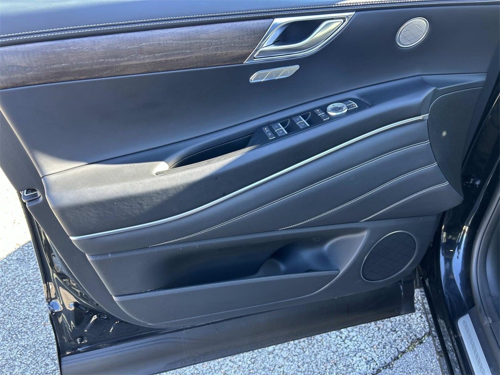 2025 Genesis GV80 Select