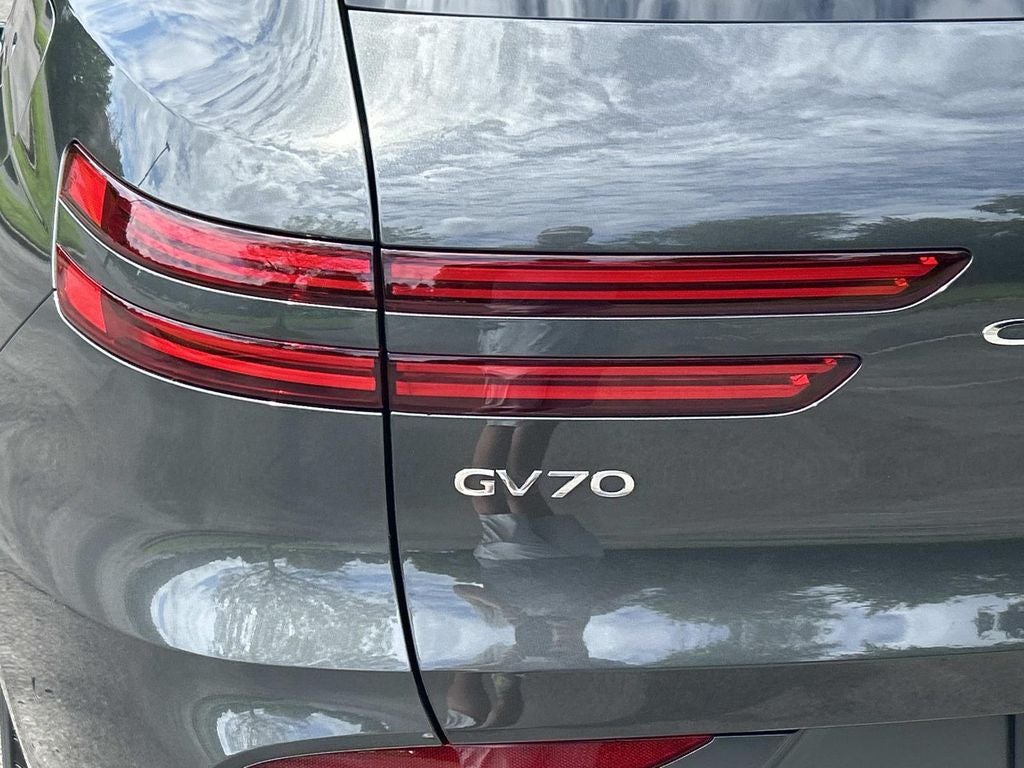 2026 Genesis GV70 2.5T Advanced