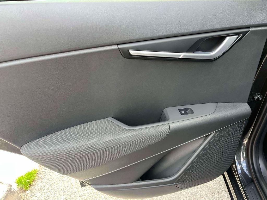 2025 Kia Niro EX