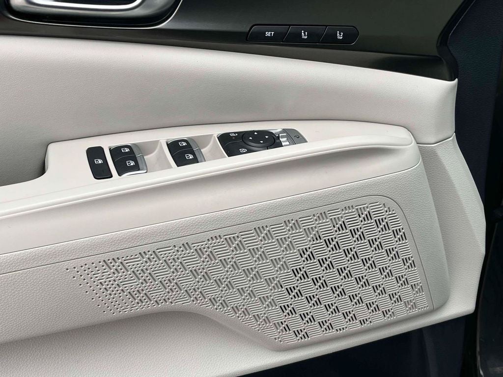 2025 Kia Carnival SX