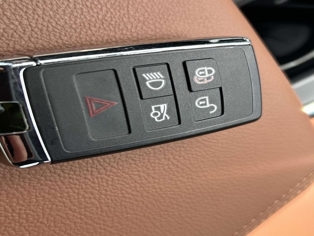 2024 Jaguar XF R-Dynamic SE