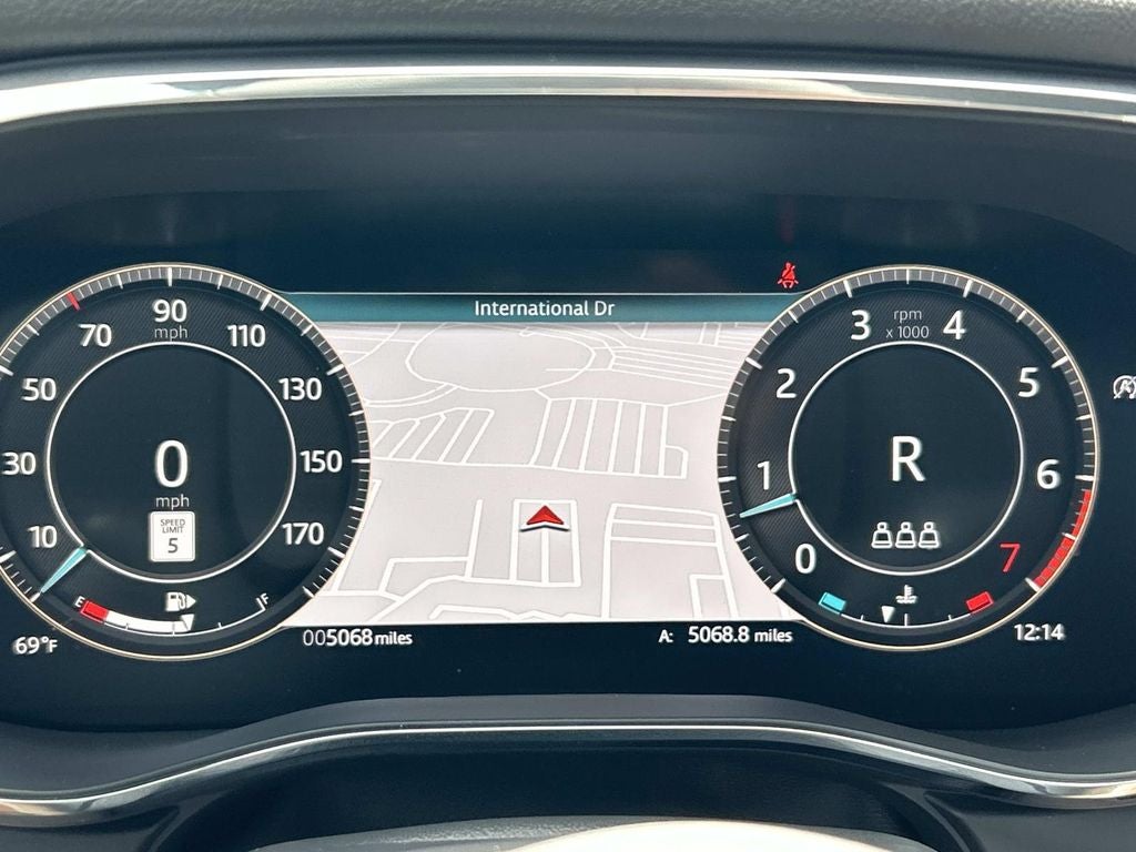 2024 Jaguar XF R-Dynamic SE