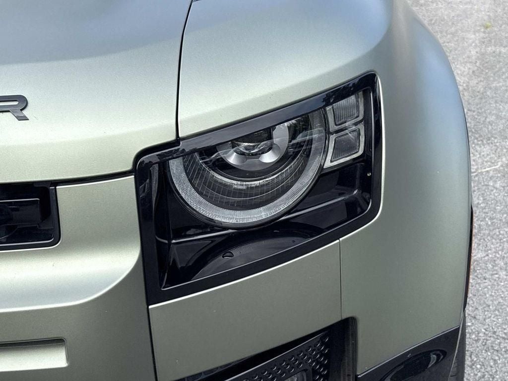 2025 Land Rover Defender X-Dynamic SE