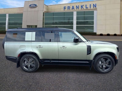 2025 Land Rover Defender X-Dynamic SE