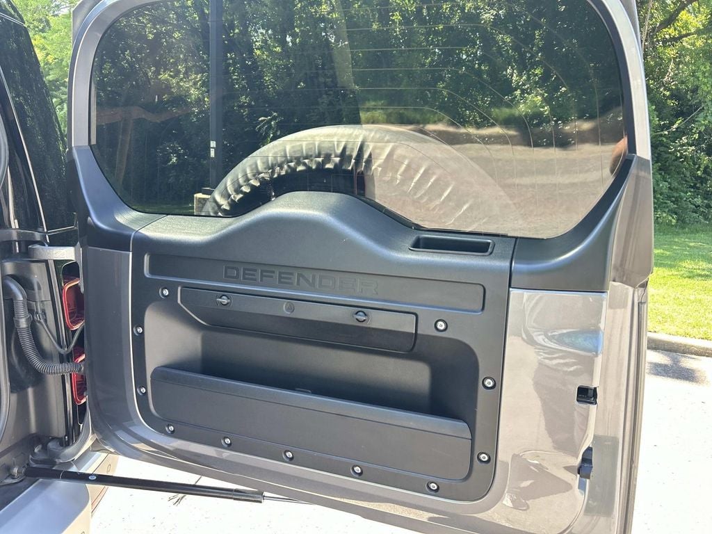 2024 Land Rover Defender S