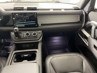 2023 Land Rover Defender 110 SE