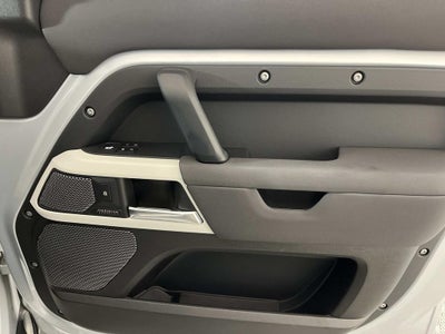 2023 Land Rover Defender 110 SE