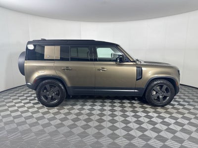 2020 Land Rover Defender 110 SE
