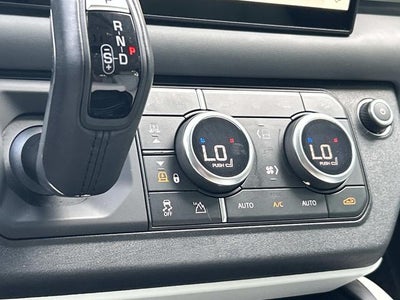 2024 Land Rover Defender 110 SE