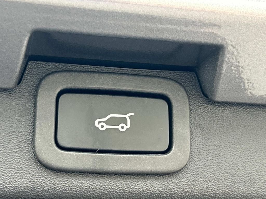 2020 Land Rover Discovery Landmark Edition