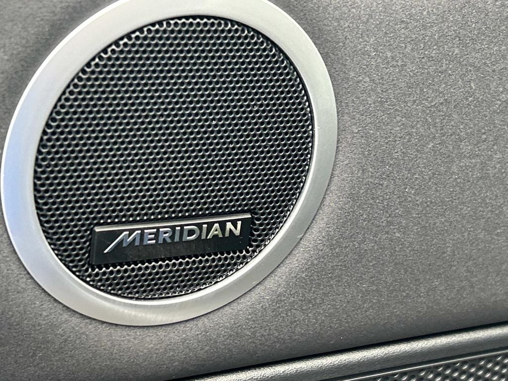 2020 Land Rover Discovery Landmark Edition