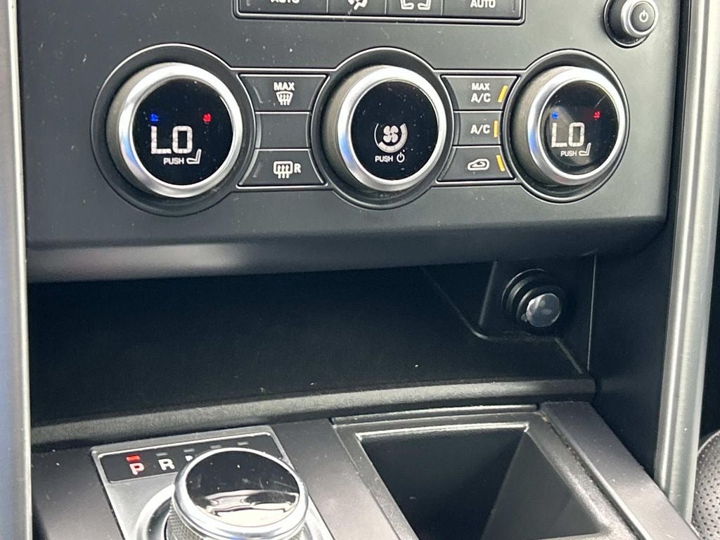 2020 Land Rover Discovery Landmark Edition