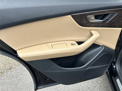 2019 Audi Q8 Premium Plus