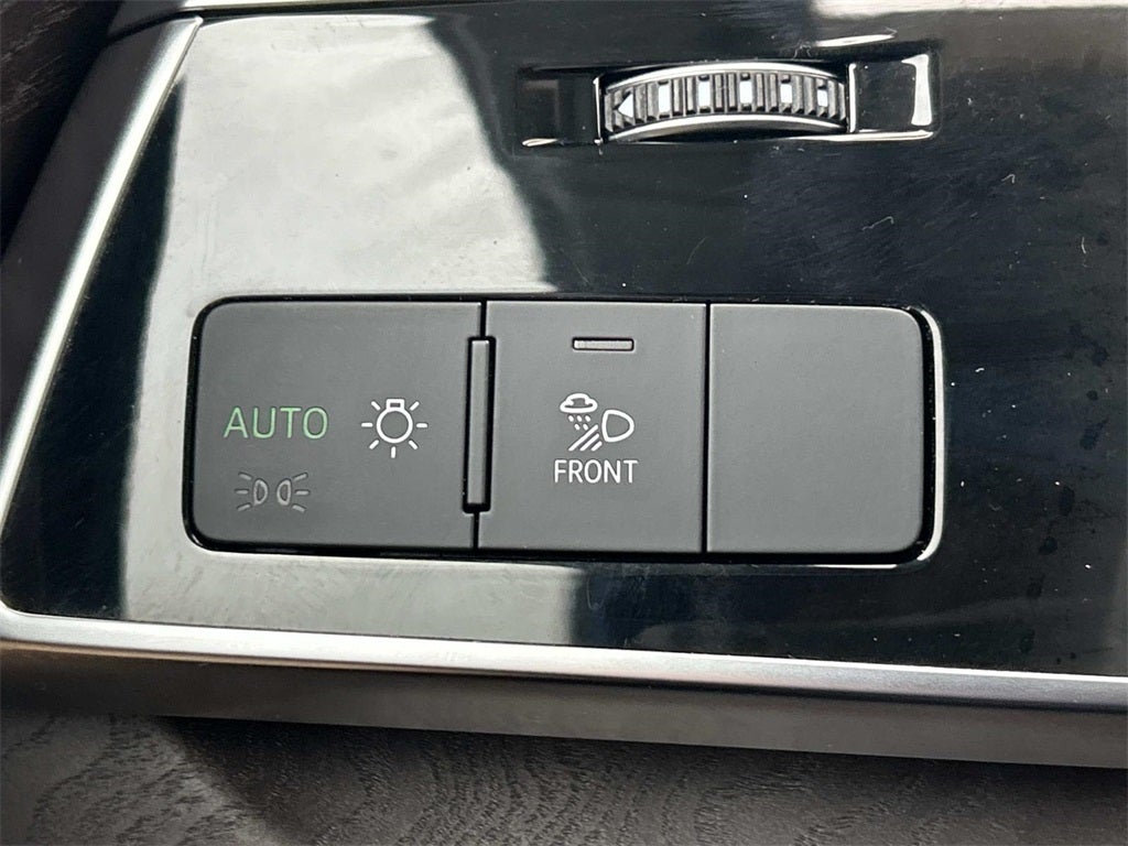 2019 Audi Q8 Premium Plus