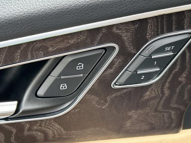 2020 Audi Q8 55 Premium Plus quattro