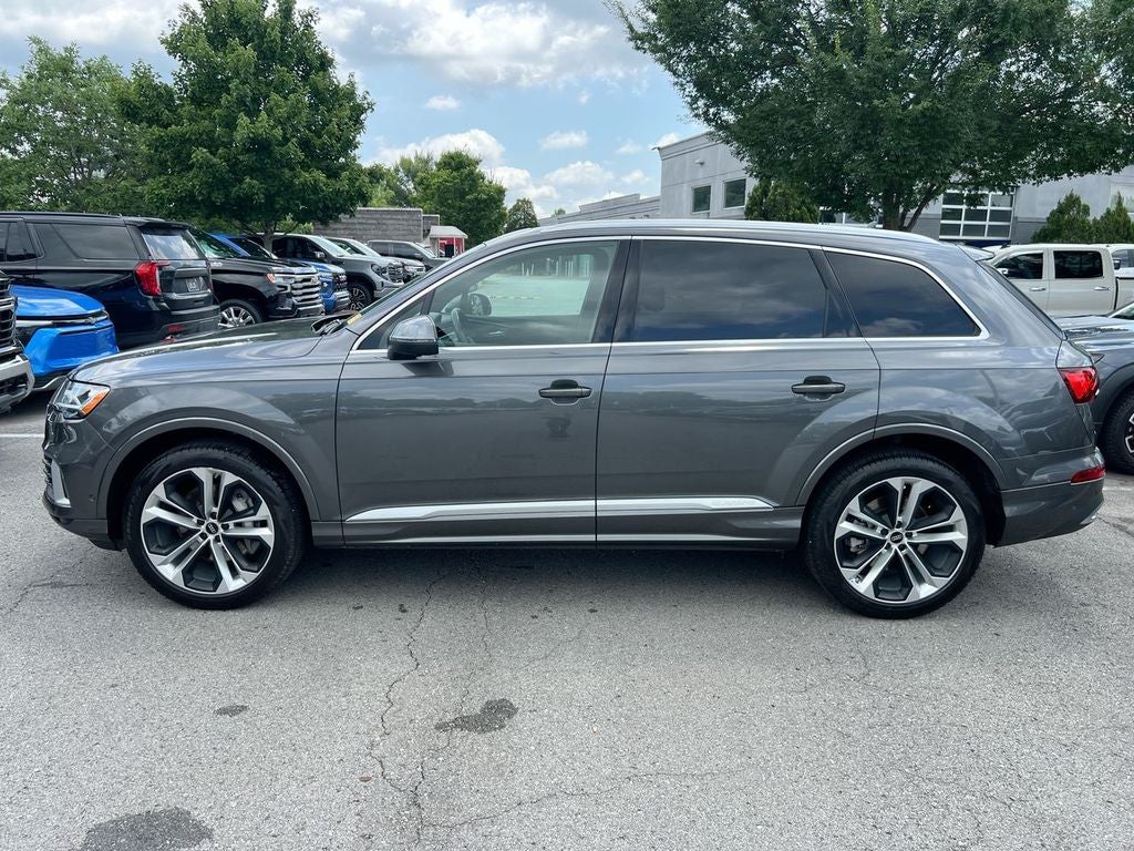 2022 Audi Q7 Premium Plus