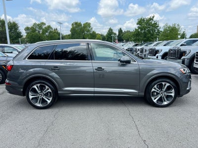 2022 Audi Q7 Premium Plus