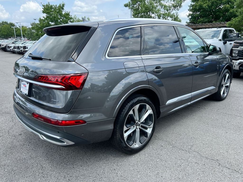 2022 Audi Q7 Premium Plus