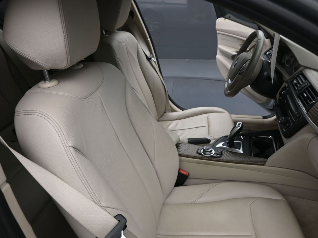 2012 BMW 3 Series 328i