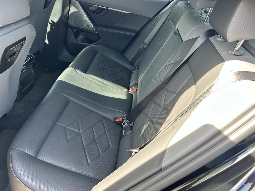 2024 BMW 5 Series 530i
