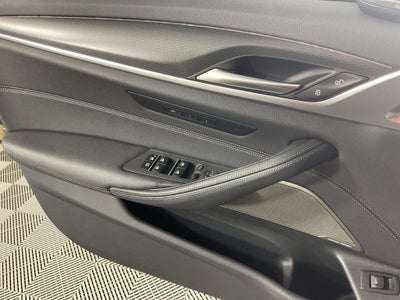 2022 BMW 5 Series 530i