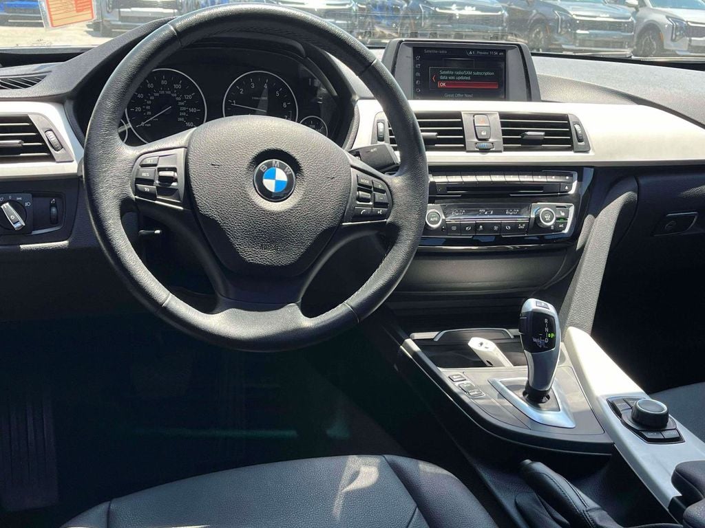 2018 BMW 3 Series 320i