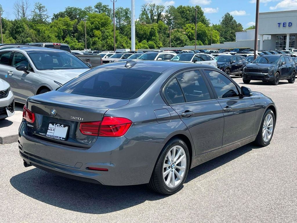 2018 BMW 3 Series 320i
