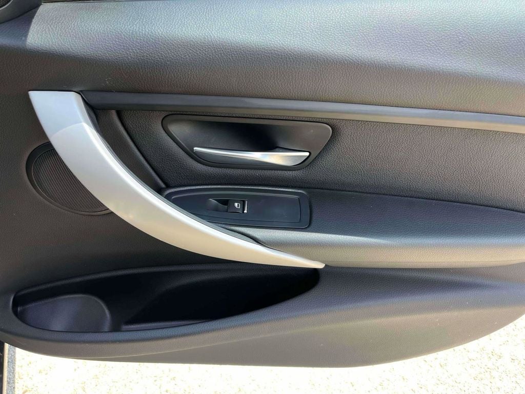 2018 BMW 3 Series 320i