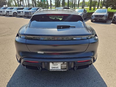 2022 Porsche Taycan Turbo