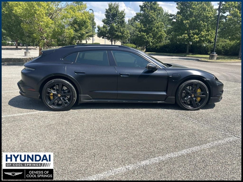 2022 Porsche Taycan Turbo