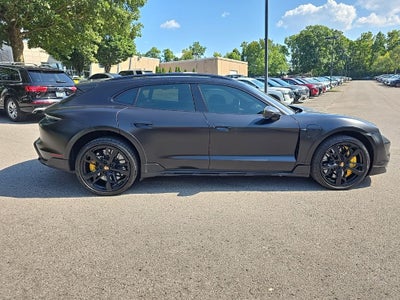 2022 Porsche Taycan Turbo