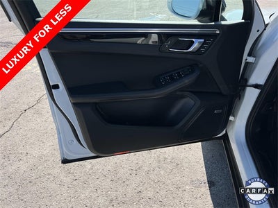 2020 Porsche Macan Base