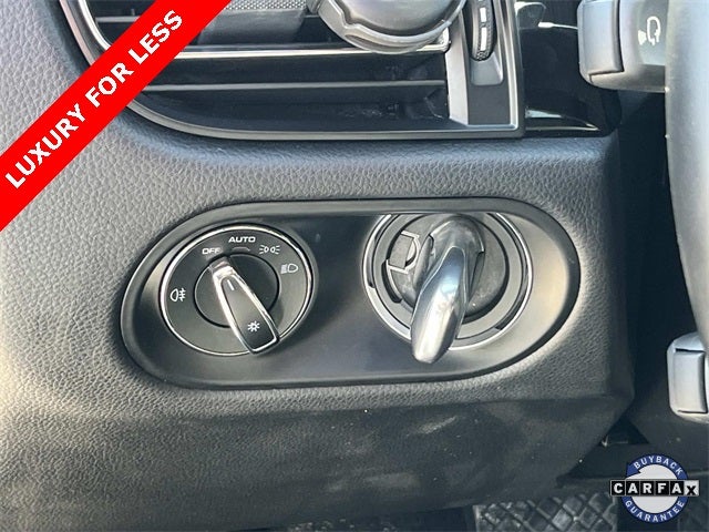 2020 Porsche Macan Base