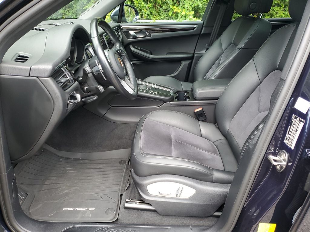 2021 Porsche Macan Base