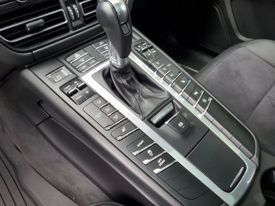 2021 Porsche Macan Base