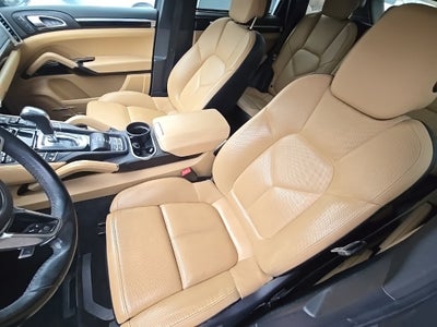 2018 Porsche Cayenne S Platinum Edition E-Hybrid