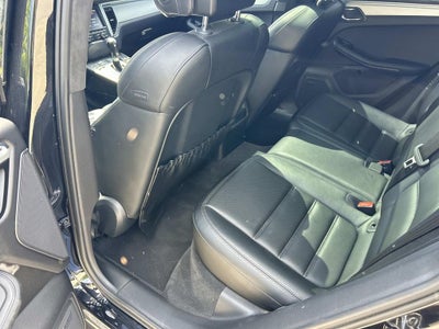 2015 Porsche Macan Turbo