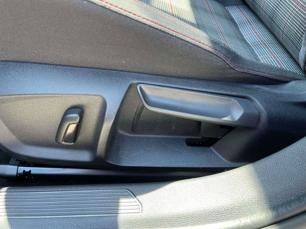 2022 Volkswagen Golf GTI 2.0T S