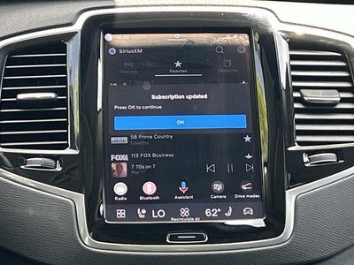 2024 Volvo XC90 B6 Plus Bright Theme
