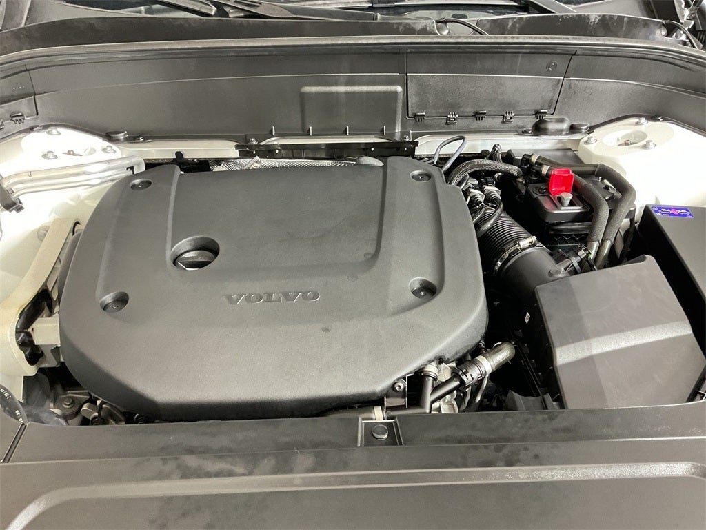 2025 Volvo XC90 B6 Ultra