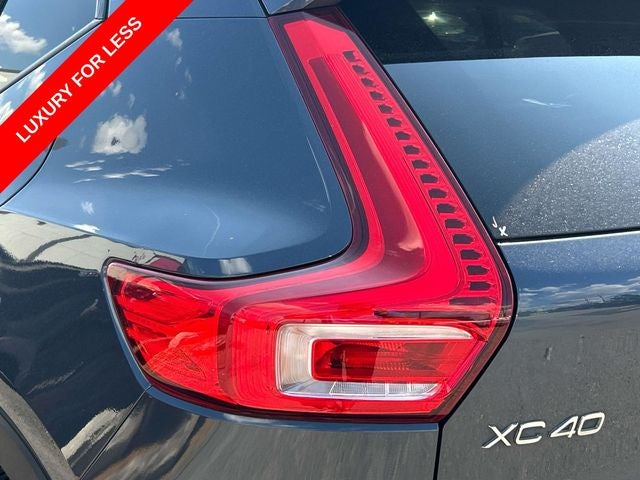 2021 Volvo XC40 Momentum