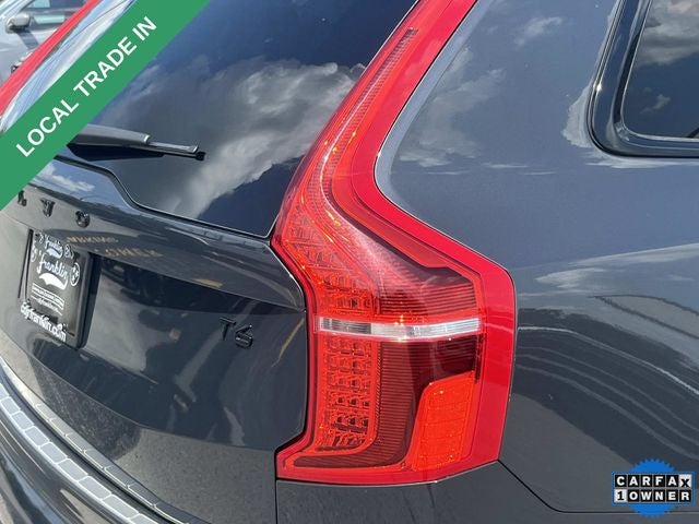 2016 Volvo XC90 T6 Momentum