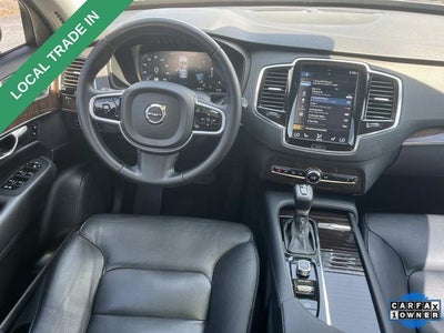 2016 Volvo XC90 T6 Momentum