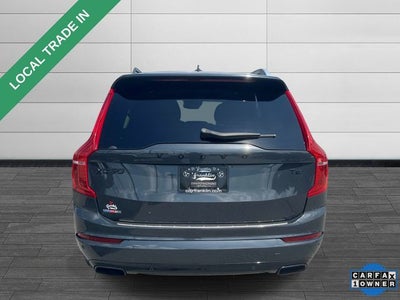2016 Volvo XC90 T6 Momentum