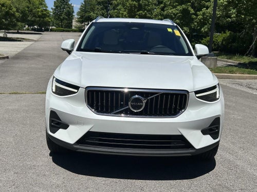 2024 Volvo XC40 B5 Plus Bright Theme