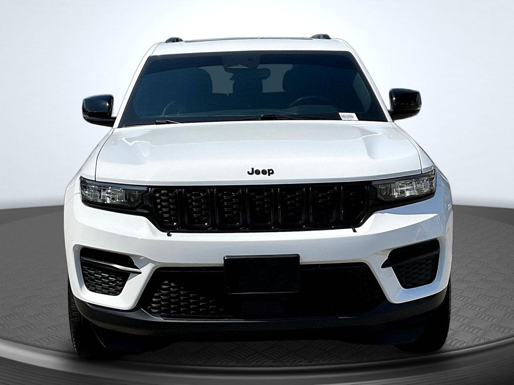 2022 Jeep Grand Cherokee Altitude