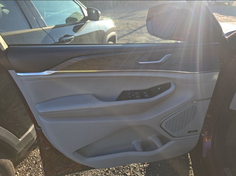 2023 Jeep Grand Cherokee L Overland