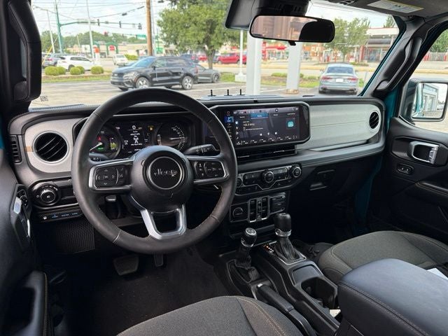 2024 Jeep Wrangler Sahara 4xe